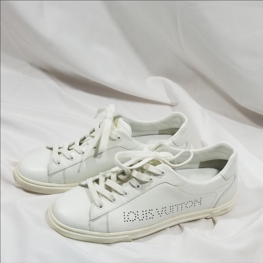 Authentic white leather Victoire sneakers Size 35